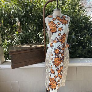 SUNO NYC Designer Floral Peplum Dress Size 10 Sheath Silk Blend Art Print